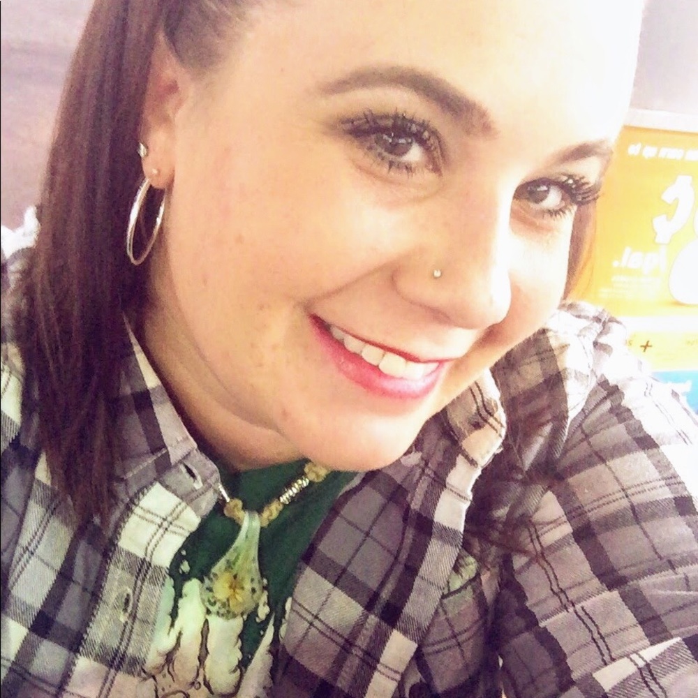 Meet your Posher, Sara